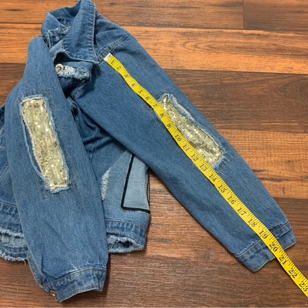 Alisa Style Women’s Size S Denim Jacket Jean Jacket Many Accents and Grunged - Picture 7 of 9